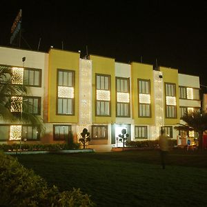 Safari Hotel & Resort